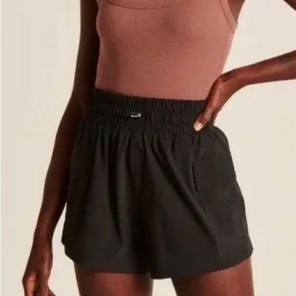 Abercrombie & Fitch Black Traveler Shorts
